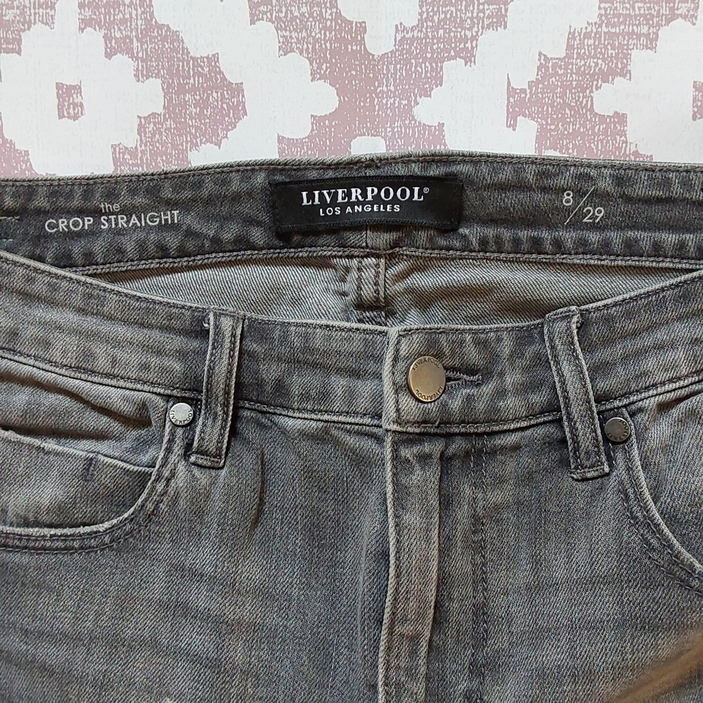 Liverpool LA Gray Crop Straight Jeans Size 8